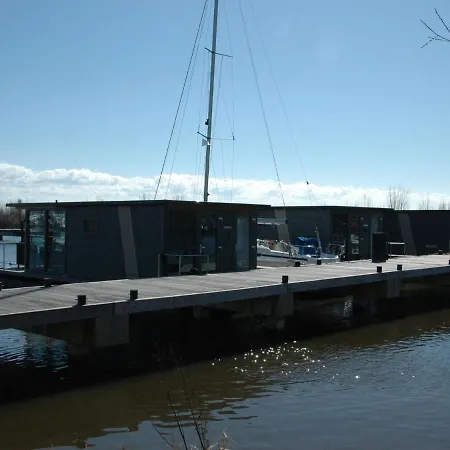 Beautiful Houseboat In The Harbour Of Near Centre * フォーレンダム