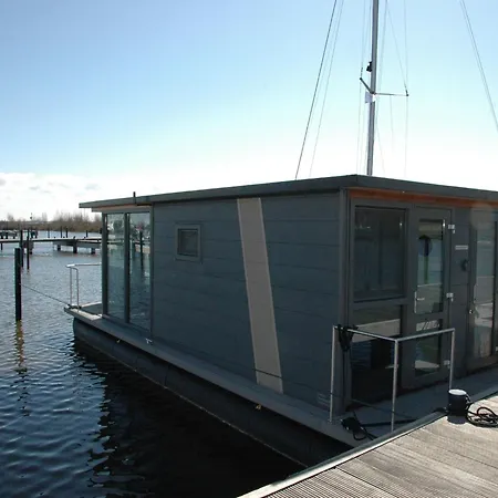 Båthotell Boat In Near Marina Museum