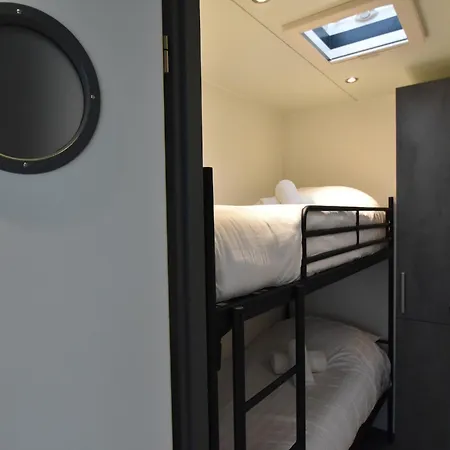 Båthotell Boat In Near Marina Museum Volendam