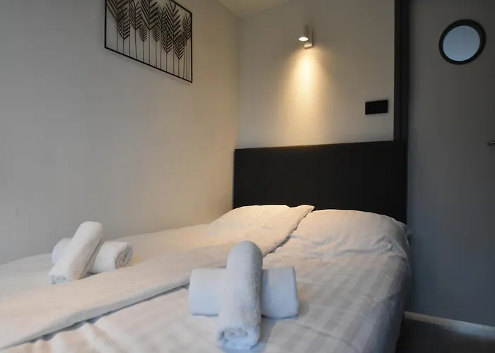 Πλωτό κατάλυμα Boat In Near Marina Museum Φόλενταμ