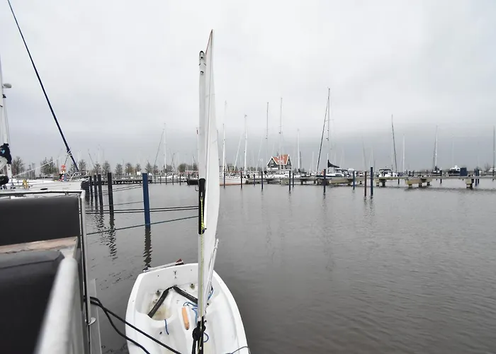 Boat In Near Marina Museum 福伦丹