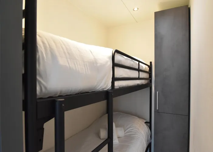 Boat In Near Marina Museum 福伦丹